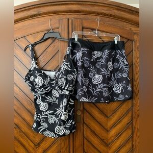 Land Ends black and white tankini swimsuit size 14